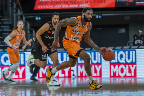 首先来看河 首先来看河