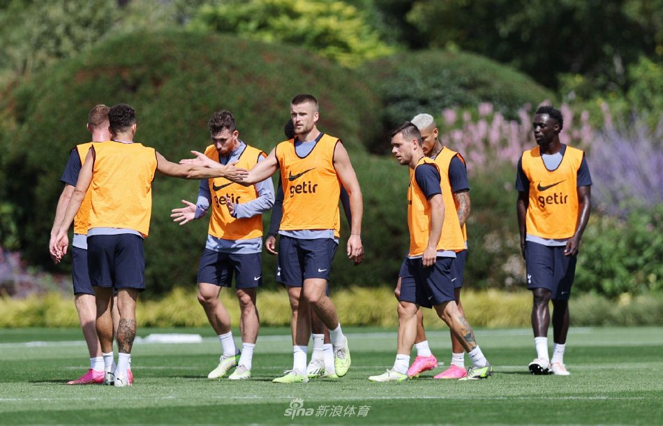 后防调整 后防调整